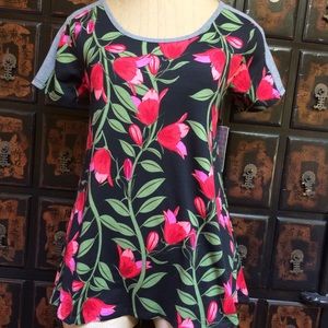 Lularoe Classic tee in big beautiful floral print!